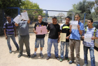  بالفيديو: طلاب مدرسة درور في الرملة يحتجون على سوء أوضاعهم التعليمية